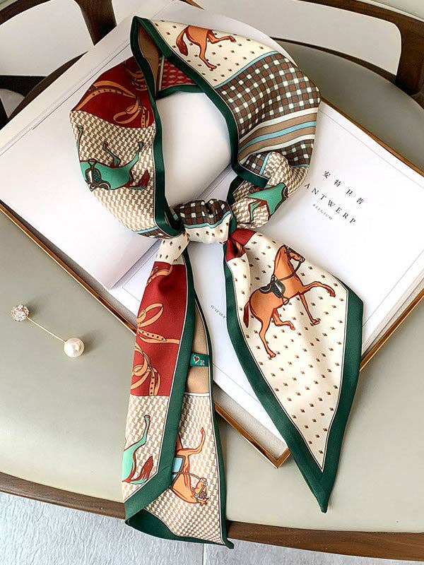 GRÖN Vintage scarfsjal i sidenimitation med färgglatt djurtryck för wholesale på Faire0