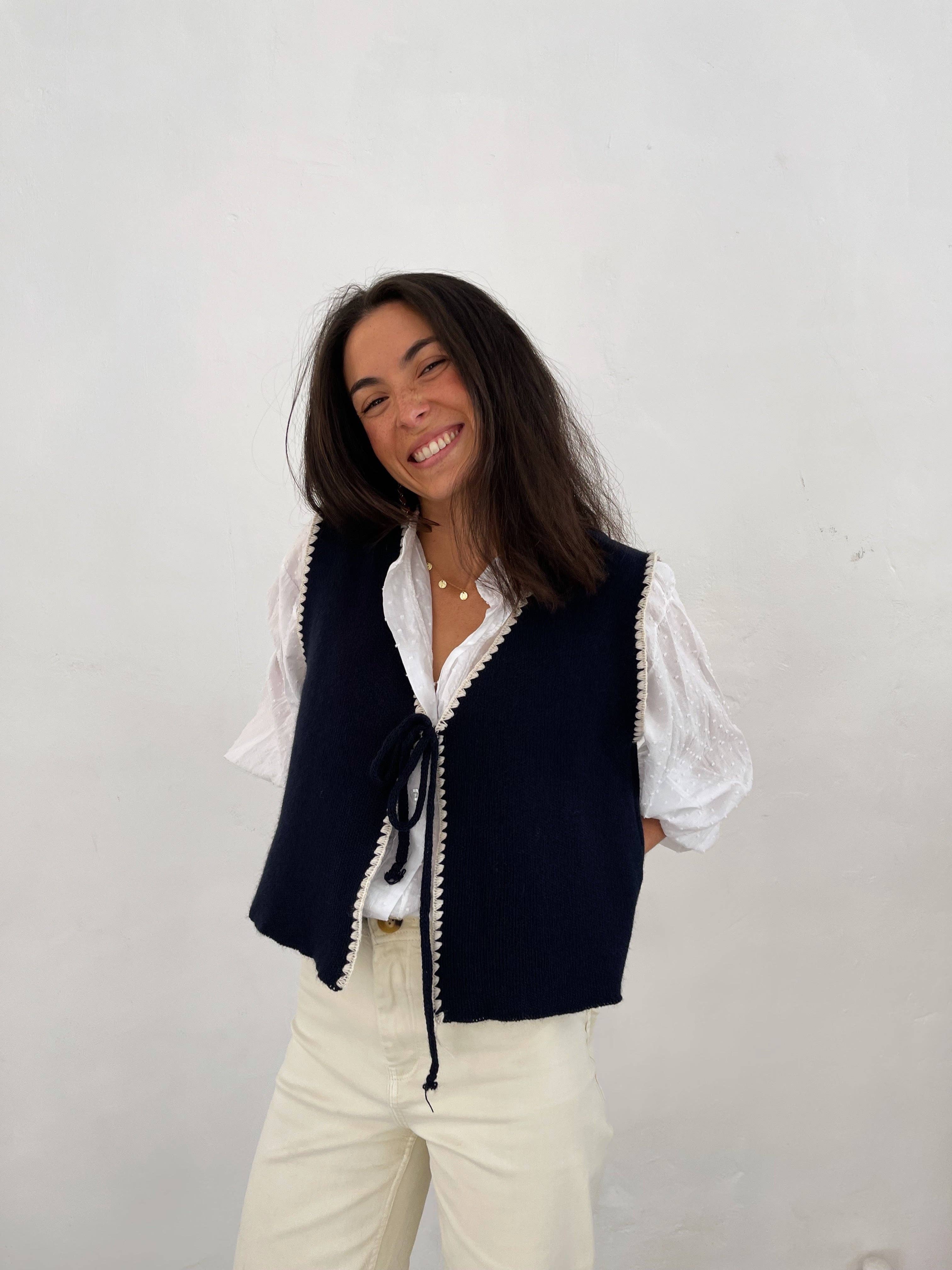 MindTraveler – wholesale Väst - Dam – Marine Dot Vest3