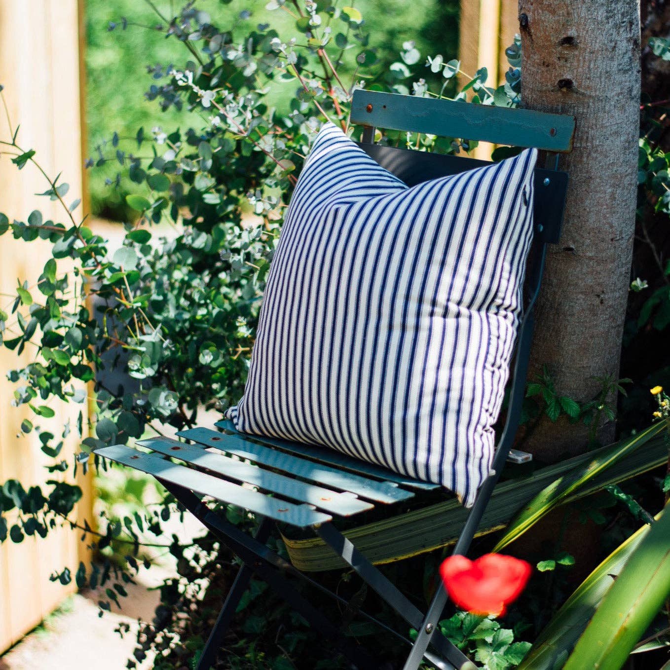 Helen Round - hand printed linen (US Duties Paid) – wholesale Chair cushion – Navy Blue Striped Cotton Ticking Cushion0