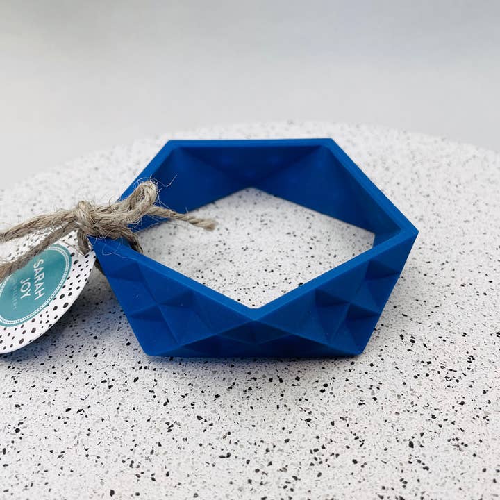 Kleurrijke Geo Bangle voor wholesale door Sarah Joy Jewellery