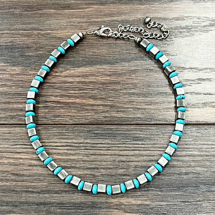 ISAC Trading Inc – Engroshandel Perlehalskæde – 739359, Håndlavet Firkantet Navajo Perlehalskæde0