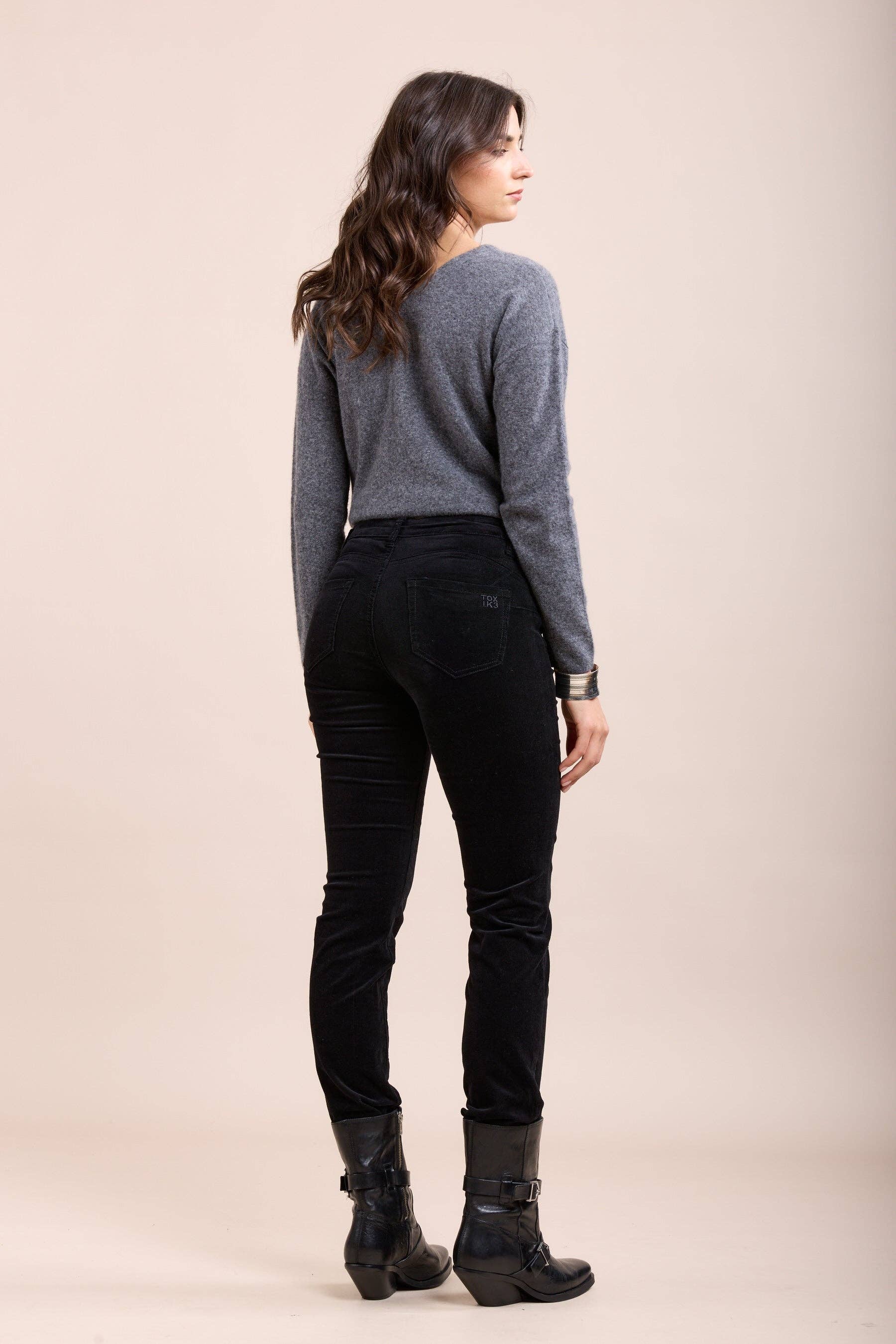 Toxik3 - Wholesale Pants - Women's - Toxik3 pantalon slim push-up stretch en velours milleraies25