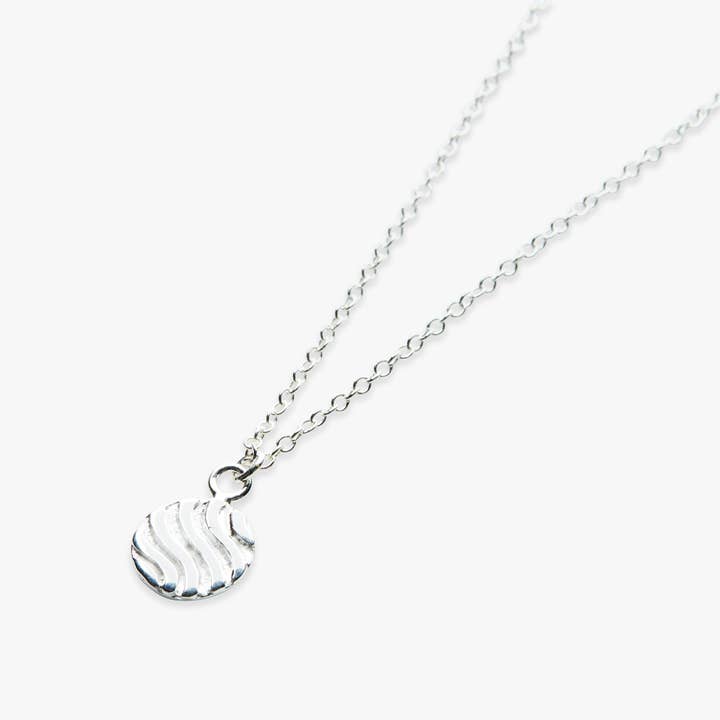 Colar pendente Little Dunas prata por atacado de Koi Atelier