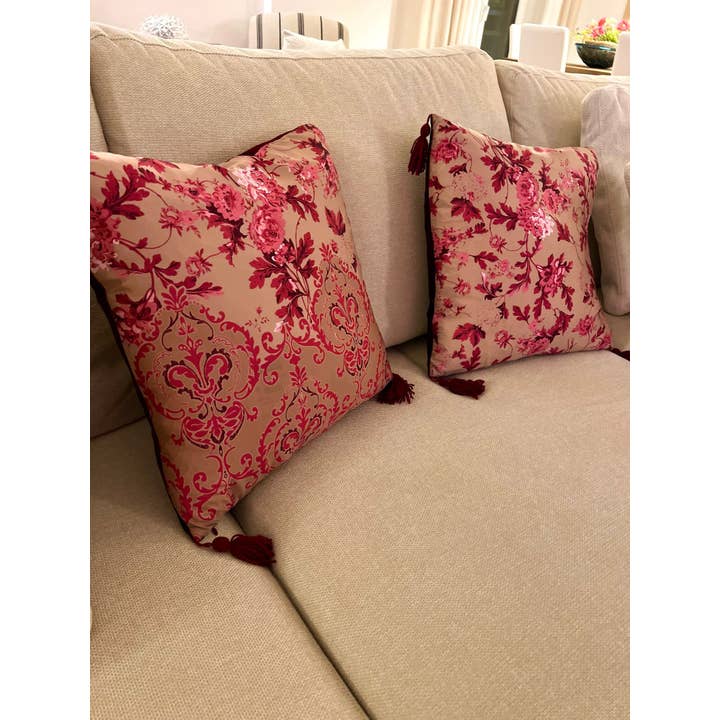 La Vie En Rose - C.I.D.A. s.r.l. - Wholesale Throw/Decorative Pillow - Baroque ruby beige cushion - Home Design3