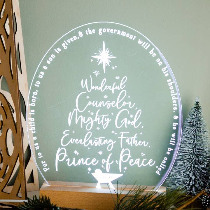 Conception lumineuse gravée Wonderful Counselor Isaiah 9:6 pour la vente par Birch and tides
