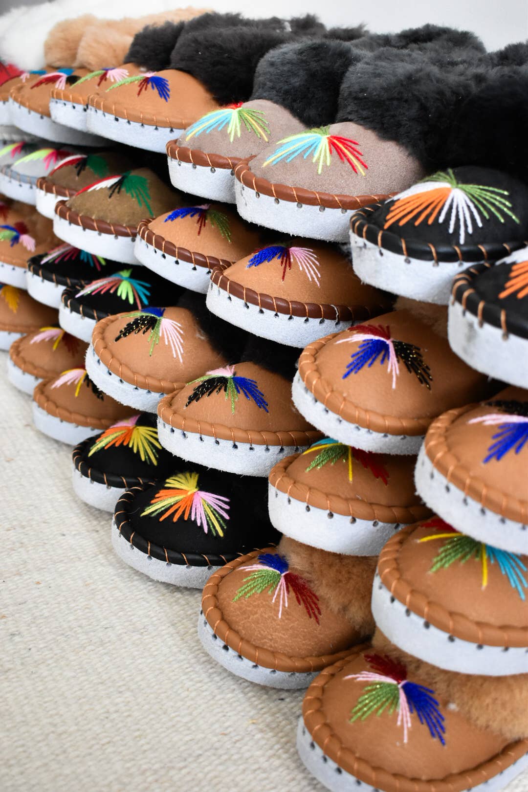 HomieeStudio - Wholesale Slippers - Women's - Sheepskin Moccasins Slippers Lucky Dip4