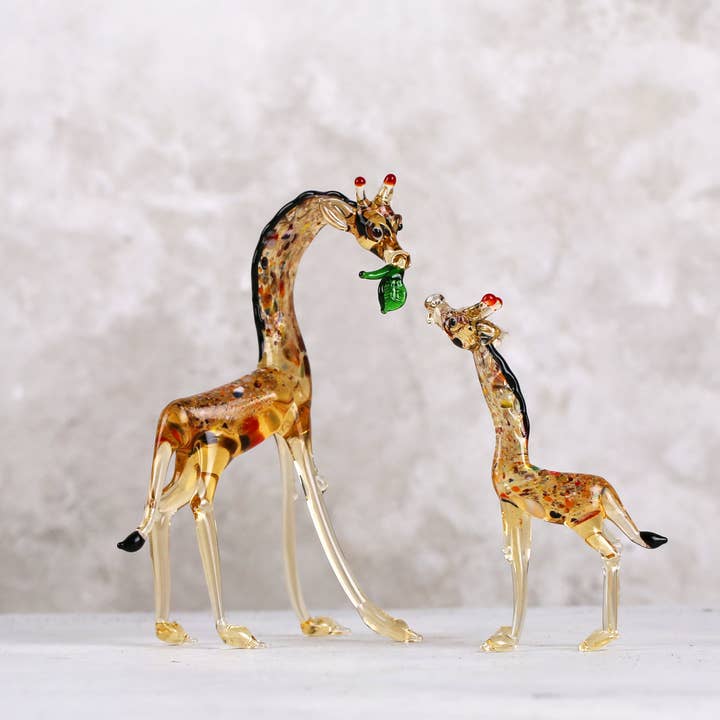 Art Glass giraffe with baby sculpture, miniature giraffe set for wholesale by Adamodart