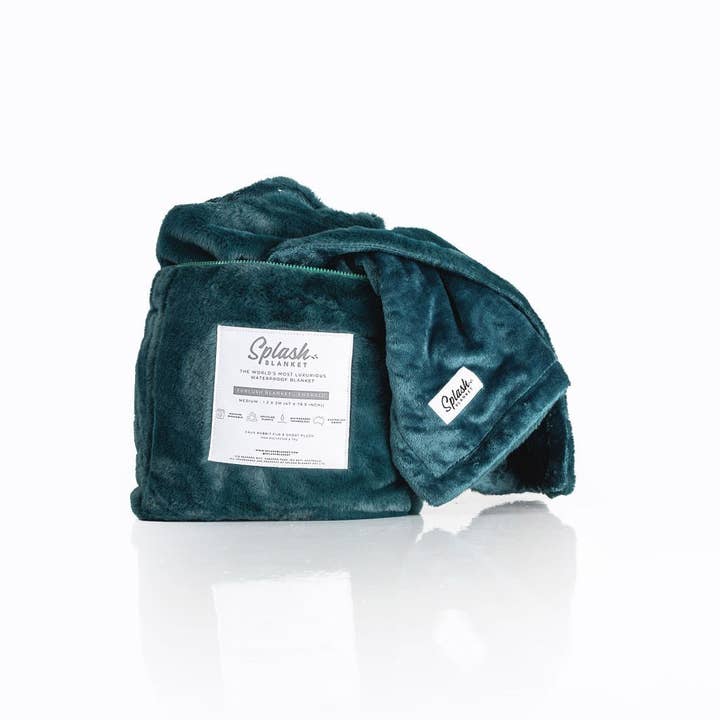 Yoni Pleasure Palace - Vendita all'ingrosso Plaid - Coperta Impermeabile Furlush Squirt™ - Verde Smeraldo1