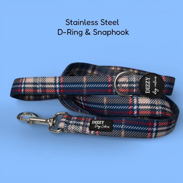 Encanto das Terras Altas: Trela para Cão em Xadrez Azul Marinho e Creme | Lona e Neoprene | Aço Inoxidável por atacado de Dizzy Dog Collars
