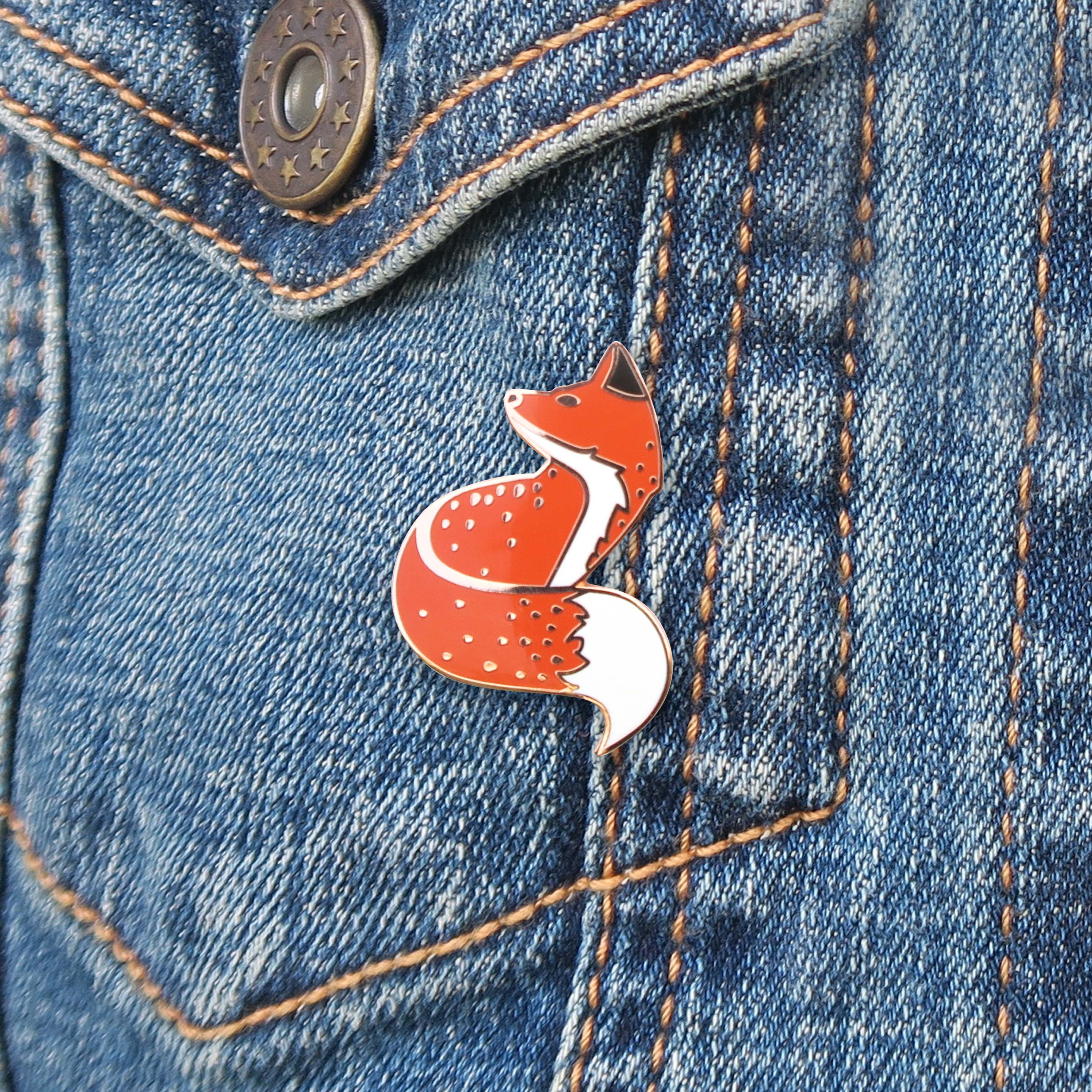 Arlo Goods - Wholesale Lapel Pin/Button - Red Fox Enamel Pin3