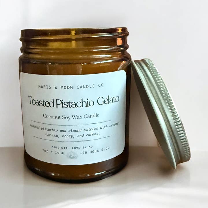 Vela de helado de pistacho tostado Vidrio ámbar Otoño para venta al por mayor de Maris & Moon Candle Co.