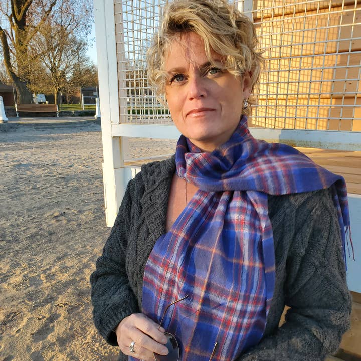 Patrick King Woollen Company - Wholesale Scarf - Women's - Esprit du Quebec Lambswool Scarves0