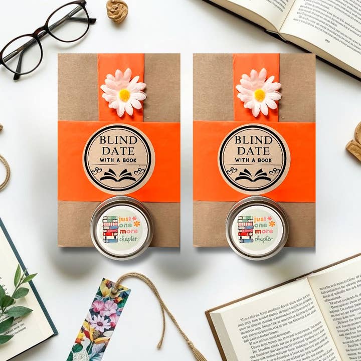 Nefer Designer Candles & Home Decor – wholesale Crafts, hobbies and DIY – Blind Date with a Book & Candle Gift Set6