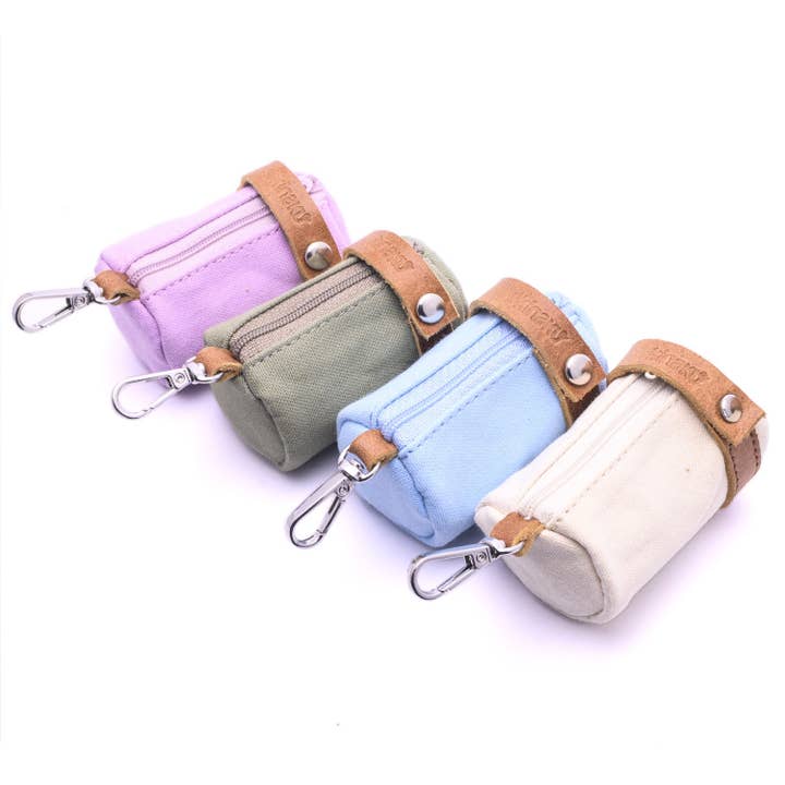 Porte-sachets à crottes pour les balades avec ton chien pour la vente par KINAKÚ