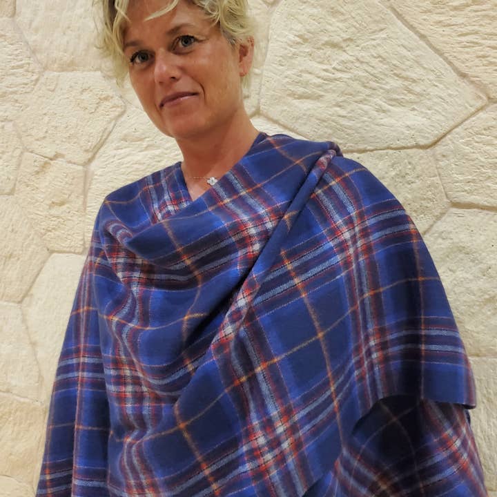 Patrick King Woollen Company - Wholesale Scarf - Women's - Esprit du Quebec Lambswool Stole