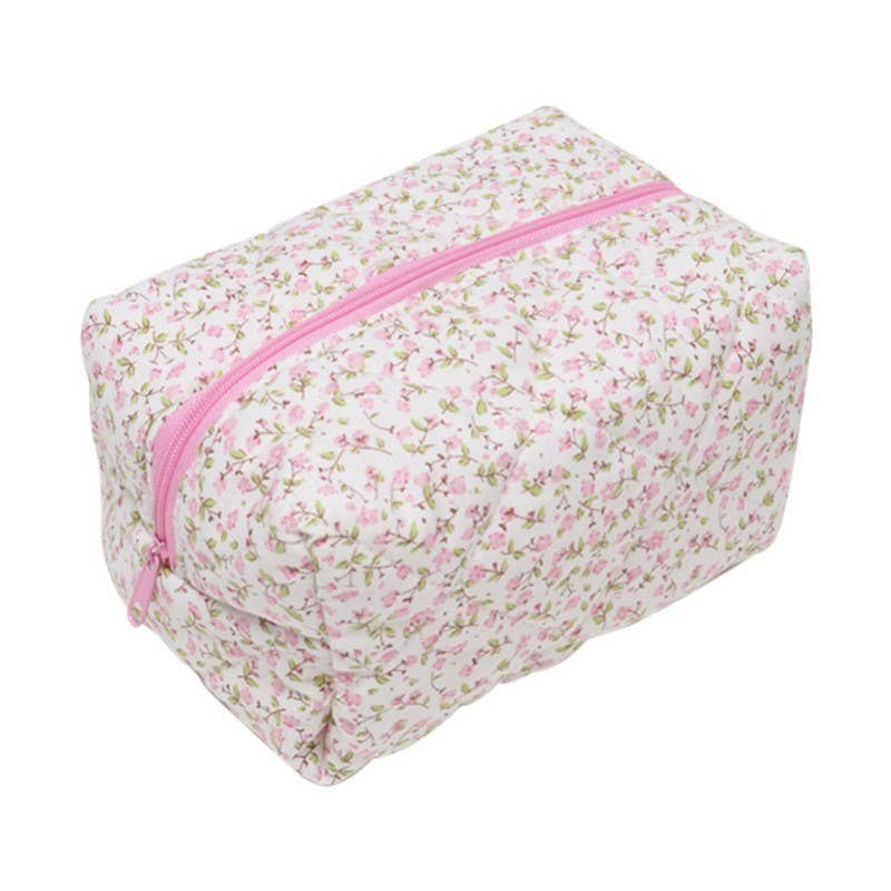 JOSSLYN by wall to wall - Wholesale Makeup/Cosmetic Bag - DITSY QUILTED COTTON FLORAL COSMETIC POUCH BAG | 40P5573