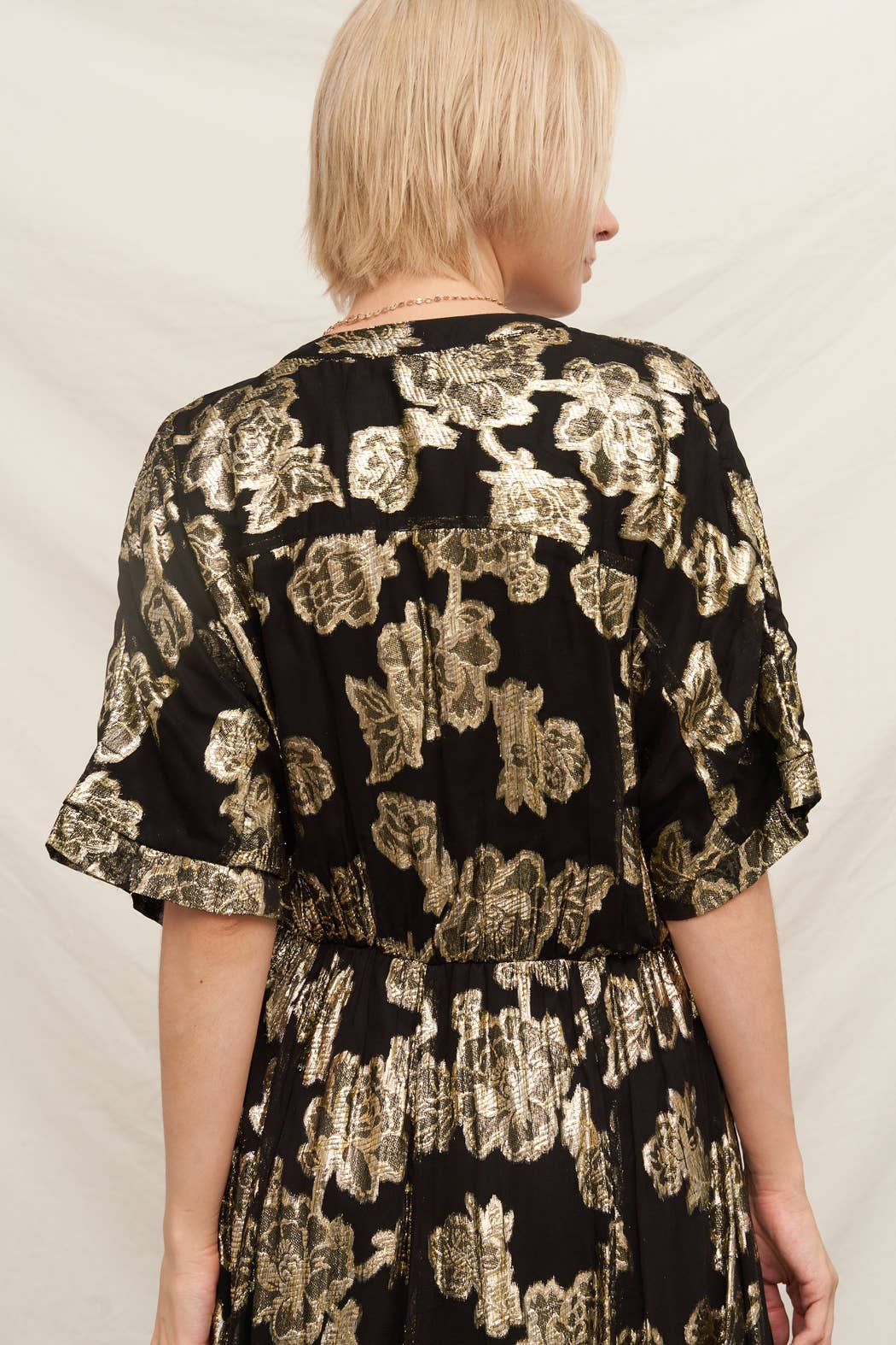 En Crème - Vente Robe – femme - Robe longue à manches kimono à col en V6