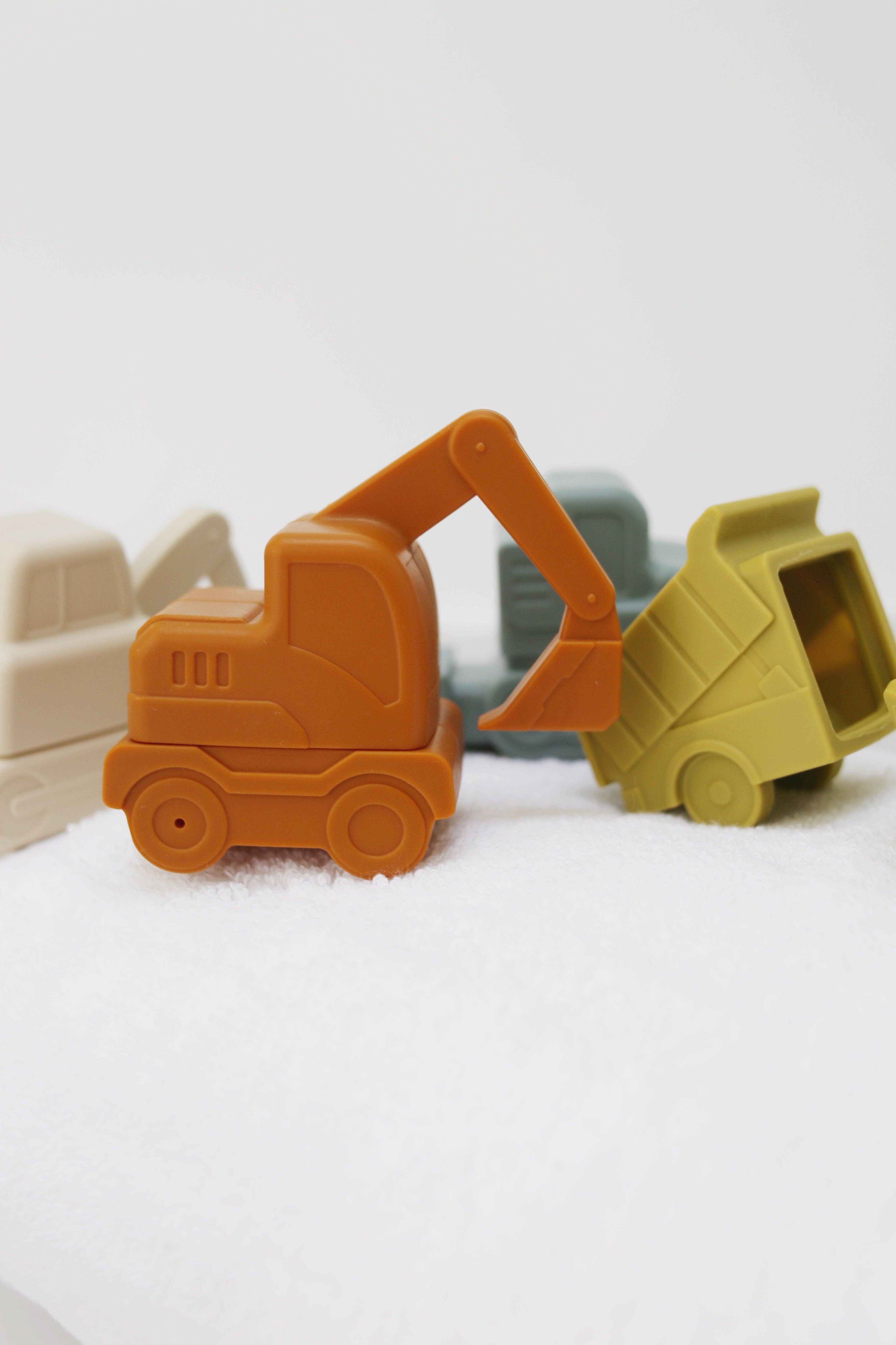 Marlowe & Co - Wholesale Bath Toy - Baby - Construction Vehicle Mold Free Silicone Bath Toy Set 10