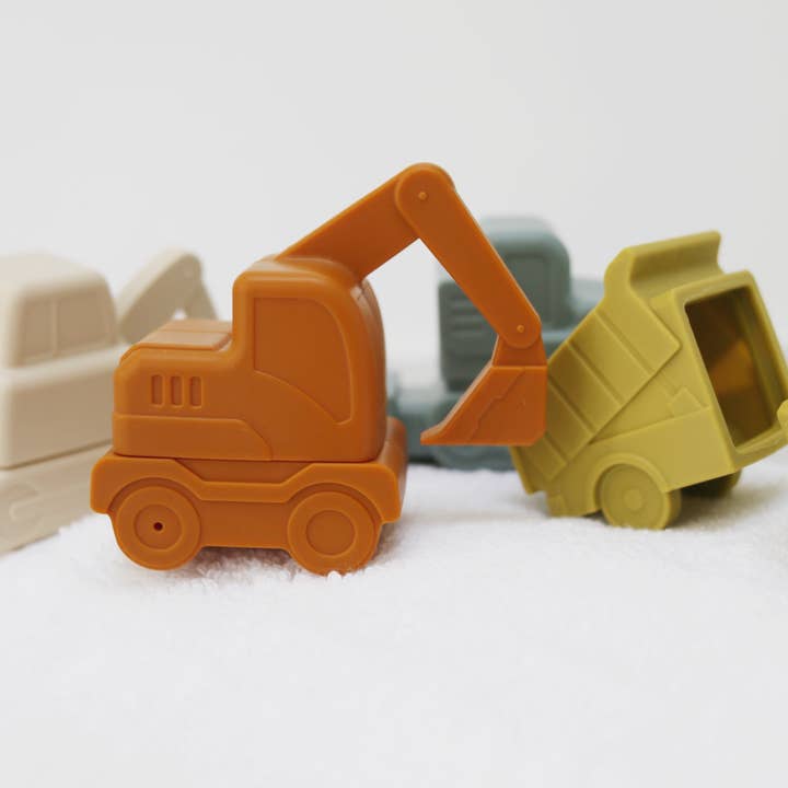 Marlowe & Co - Wholesale Bath Toy - Baby - Construction Vehicle Mold Free Silicone Bath Toy Set 10