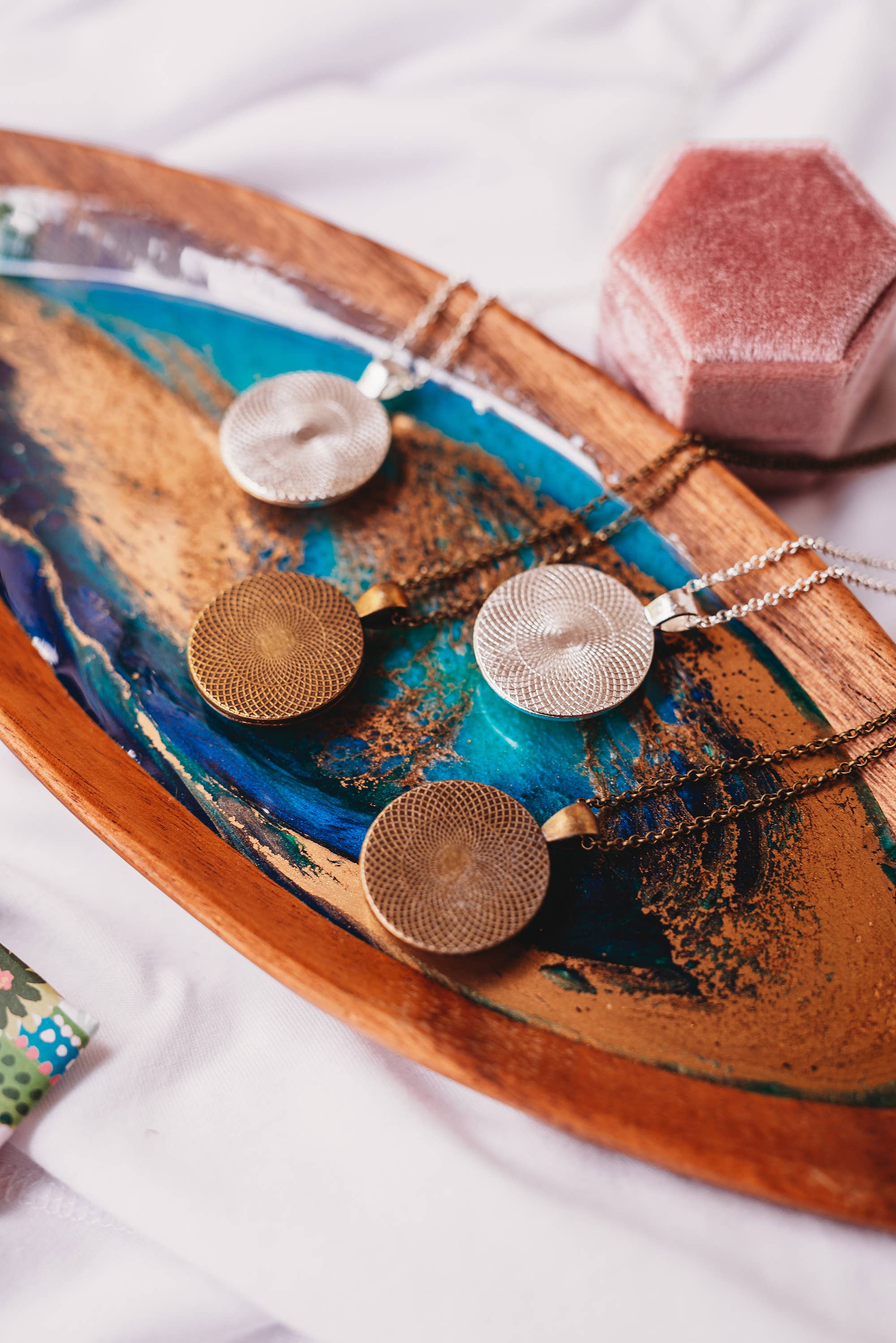 Whimsy Spirit Shop - Wholesale Pendant/Charm Necklace - Custom Map Necklace - U.S. City of your choice7