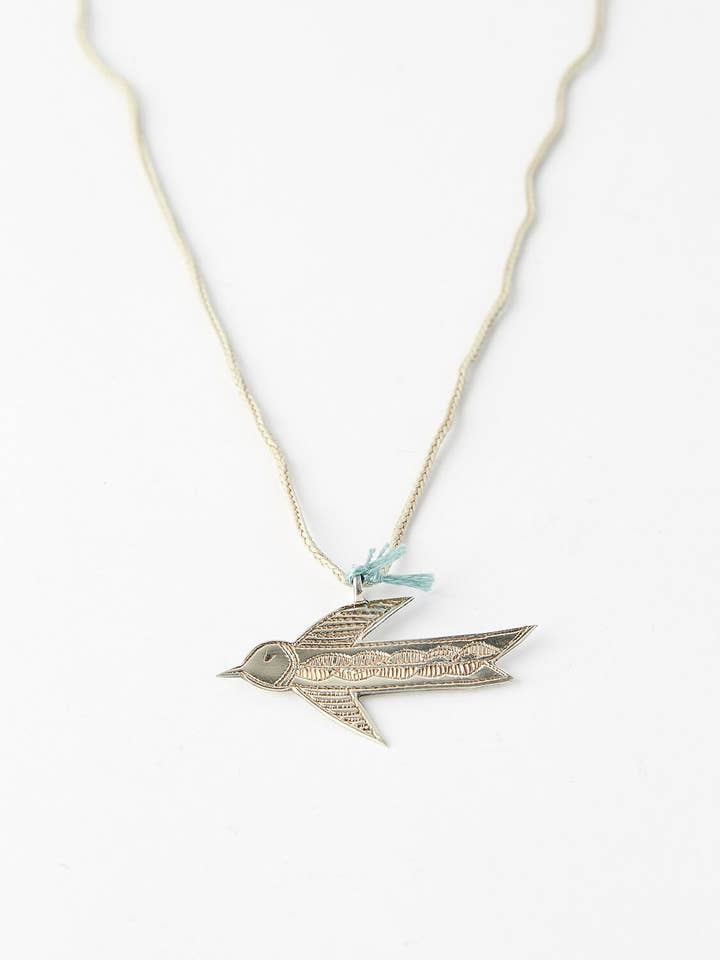 Sautoir Pendentif Hirondella voor wholesale door Ombre Claire