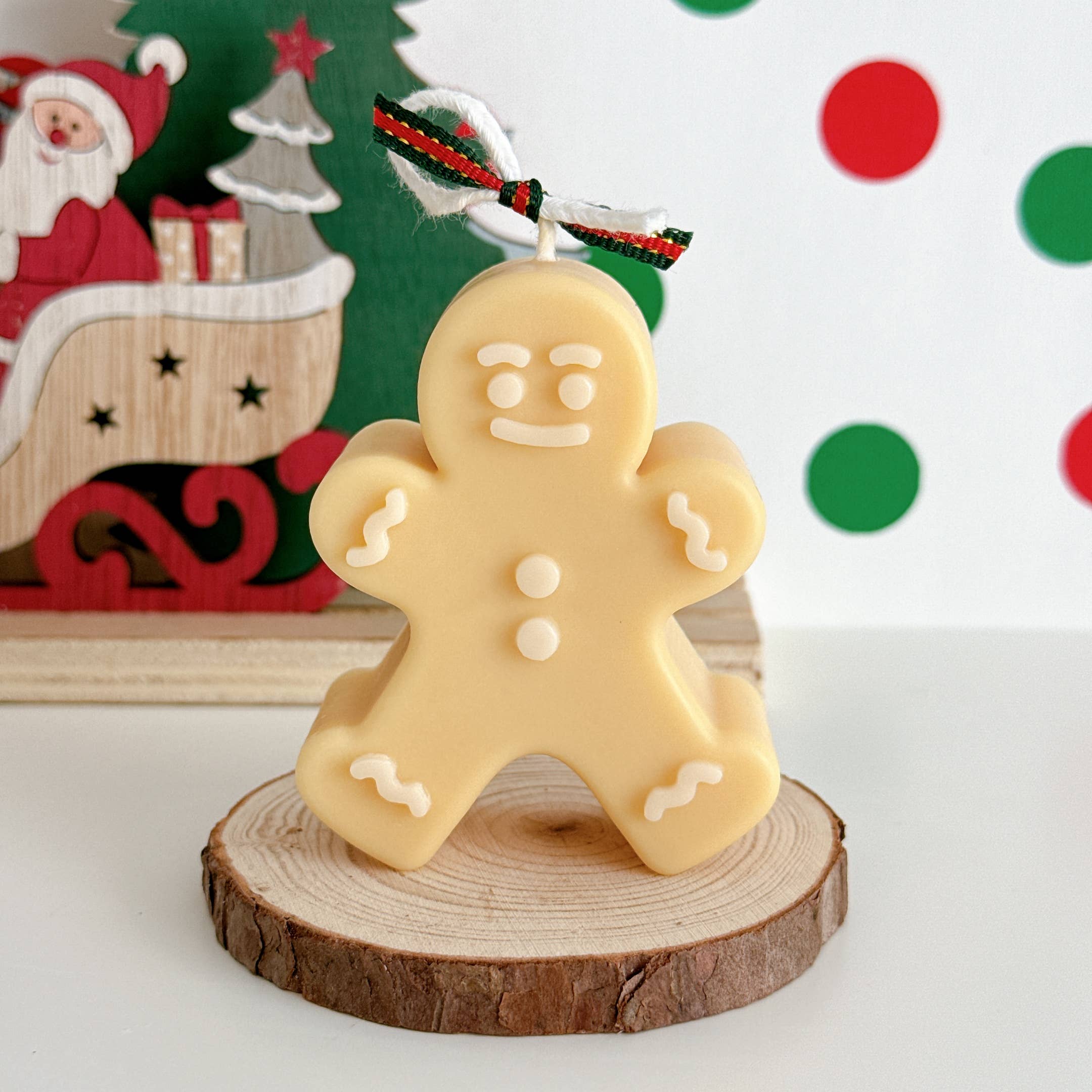 The Cutest Hits - Wholesale Novelty Candle - Gingerbread Man Candle | Small Christmas Candle Gift1