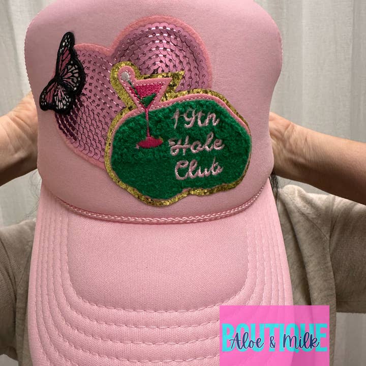 Aloe and Milk Boutique - Vendita all'ingrosso Toppe - Club della 19a buca, toppa per cappello da golf, toppa per cappello da golfista, campo da golf