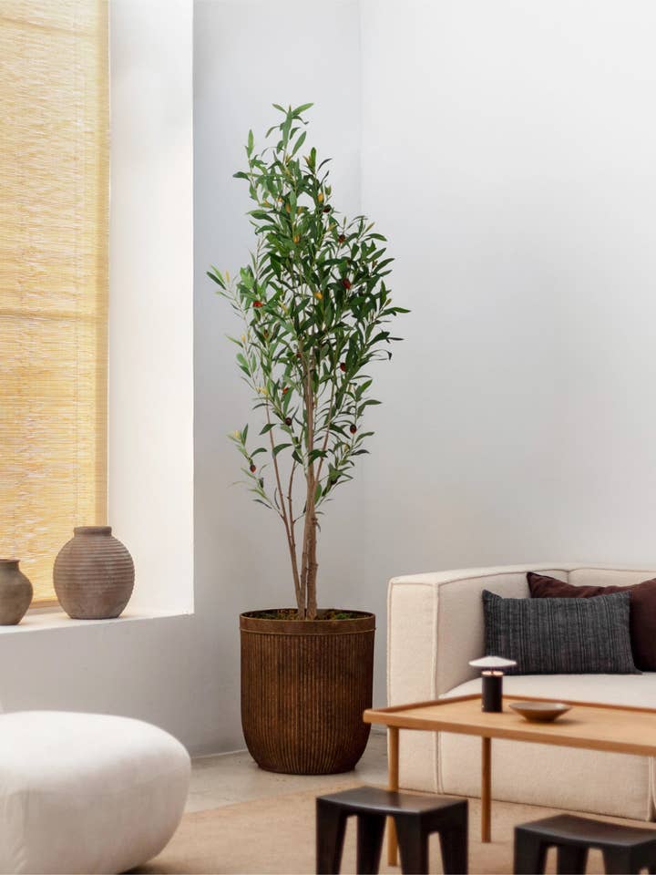 Kunstolijfboom Flair 180 cm voor wholesale door Maia Shop