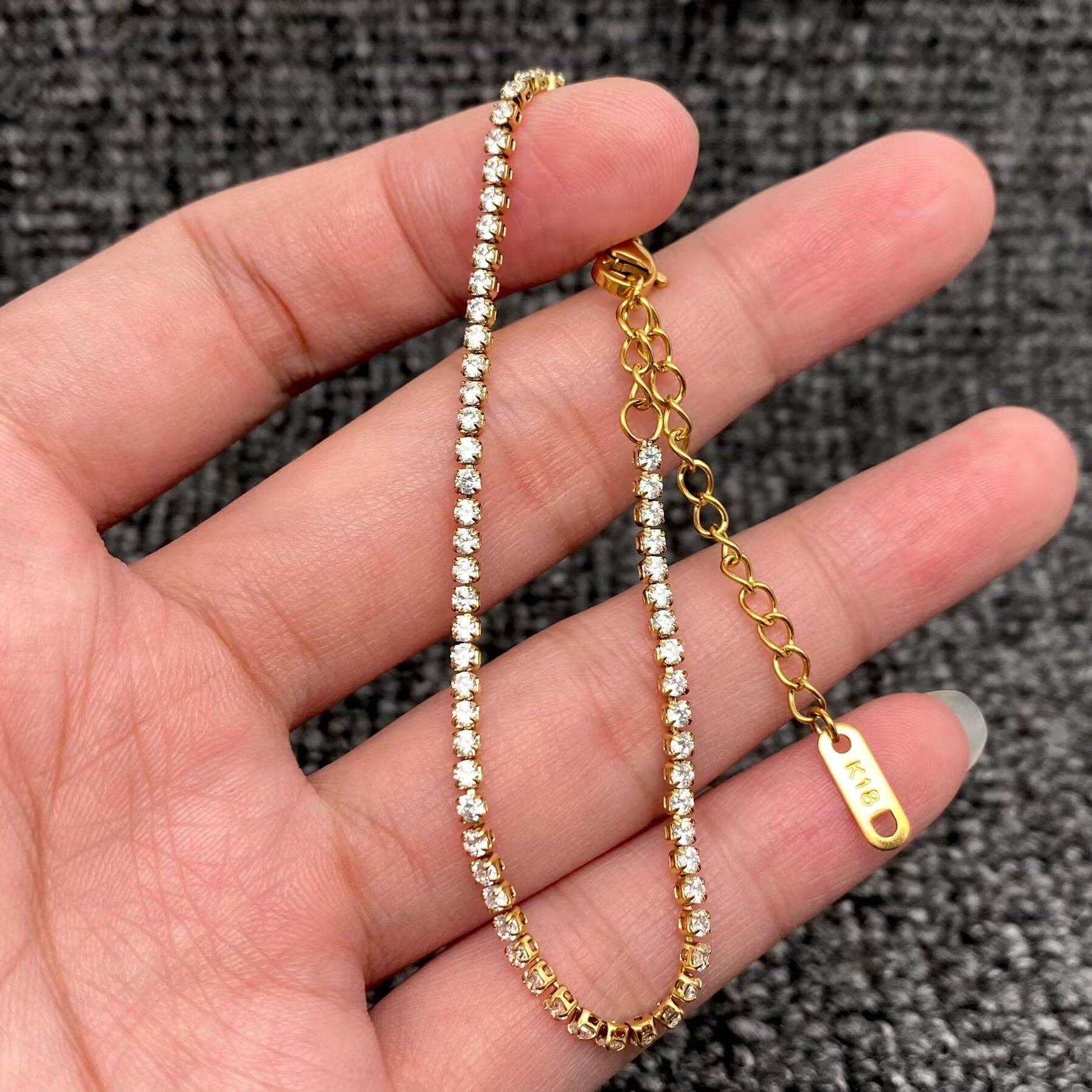 Mio Queena - Wholesale Tennis Bracelet - Sparkling Inlay CZ 18K Golden S.Steel Chain Bracelet - FGS0