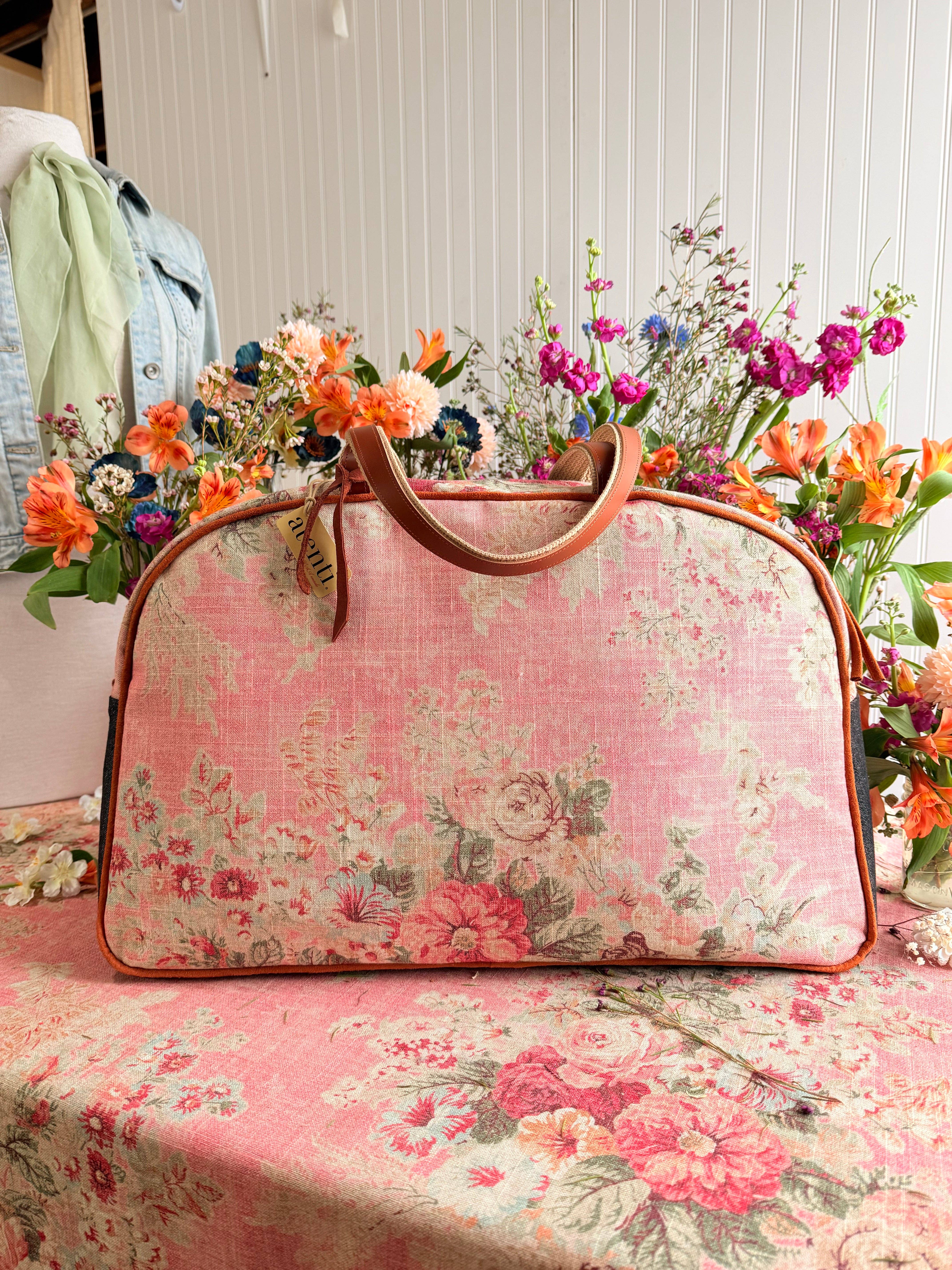 Atenti - Wholesale Weekender Bag - Women's - Handmade Atenti Rosewood Overnighter Weekender– USA Made6