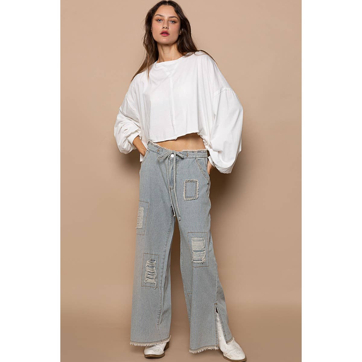 DENIM RAYÉ Pantalon large en jean à rayures à la taille vieillie en vente sur Faire4