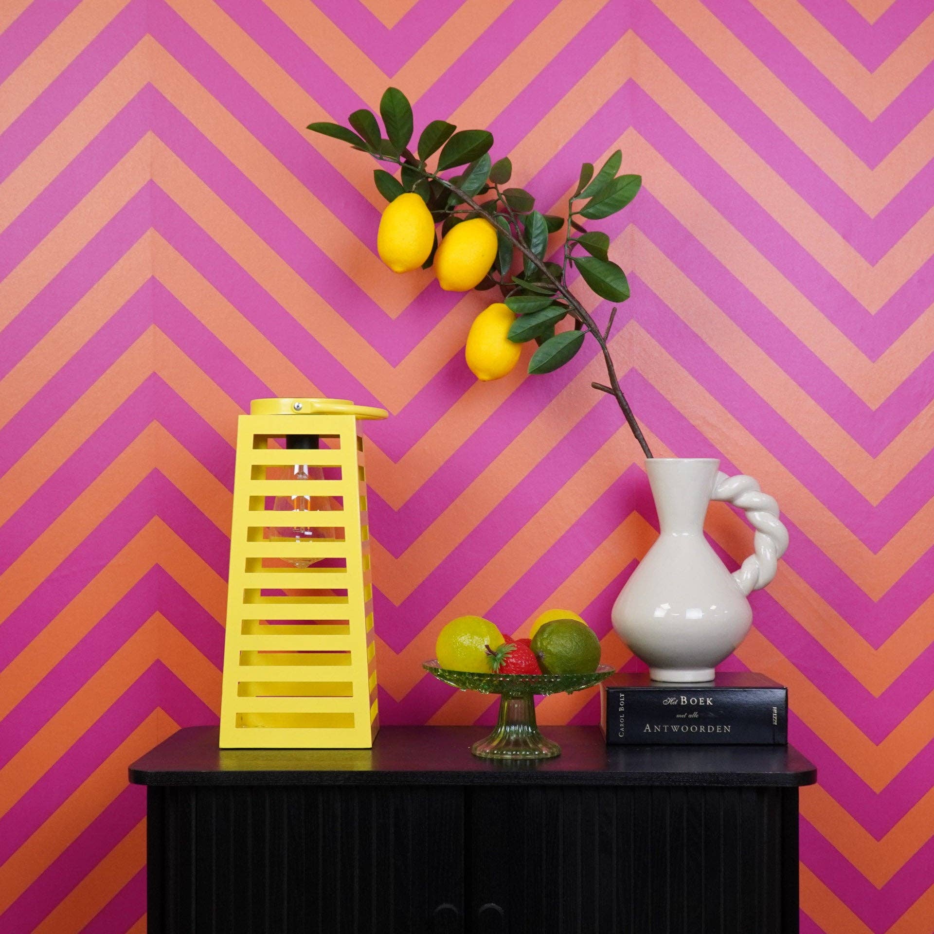 Housevitamin bv - Wholesale Lantern - Lamp- Lantern  - Solar - Metal - Yellow - 14x32,5cm1