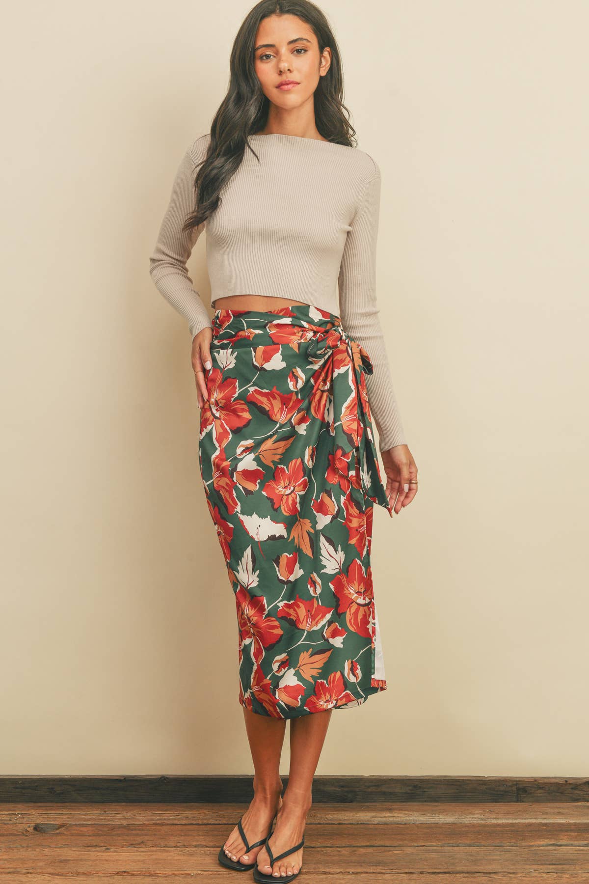 Dress Forum – Saia - Mulher por atacado – FS7272 Saia de envoltório de cetim floral1