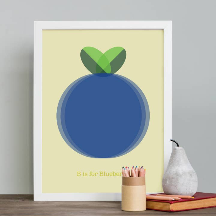 B staat voor Blueberry Print voor wholesale door Cloud Cuckoo Design