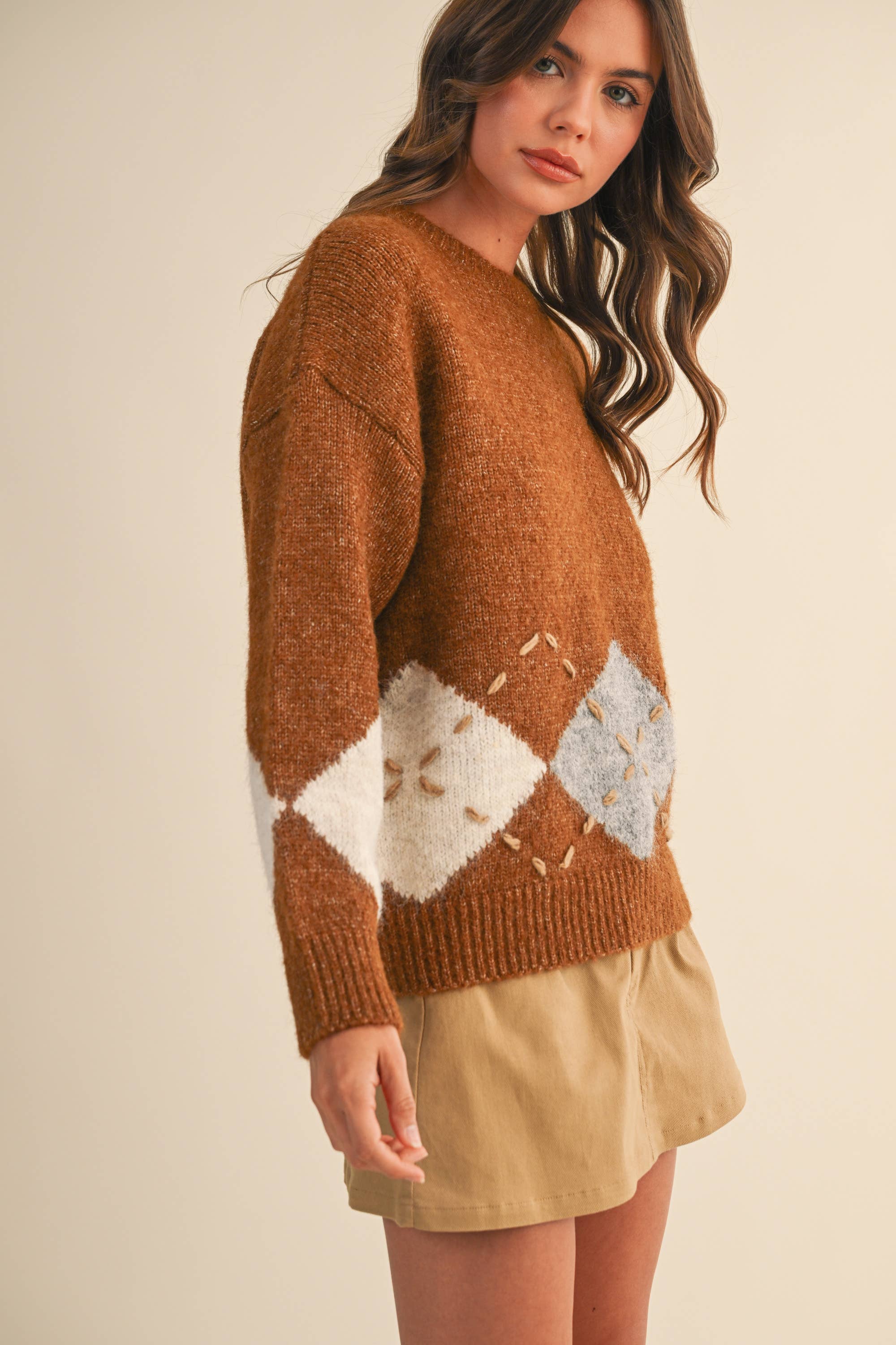 Klesis – wholesale Knitted jumper – Women′s – IT4465 ARGYLE BORDER PRINT SWEATER TOP4