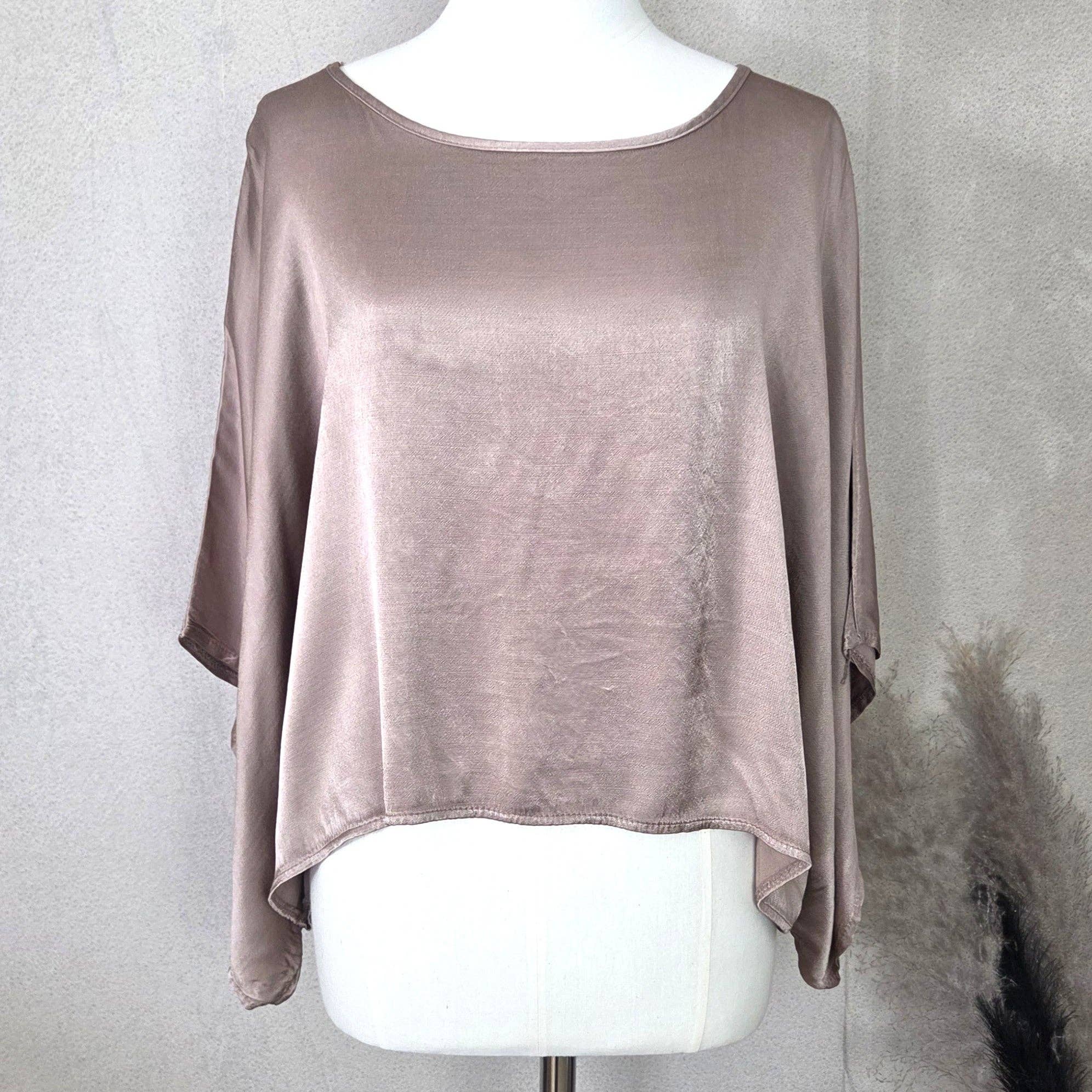 Tempest Designs – wholesale Blouse – Women’s – Short satin batwing style boxy top3