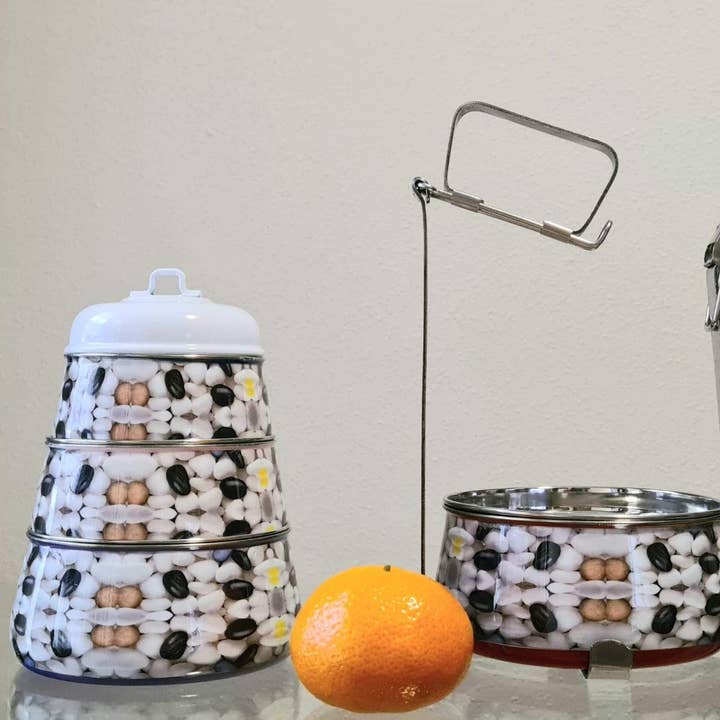 Gedrucktes Design Pyramide Tiffin Edelstahlbehälter1 für den Großhandel von Tiffin Spain