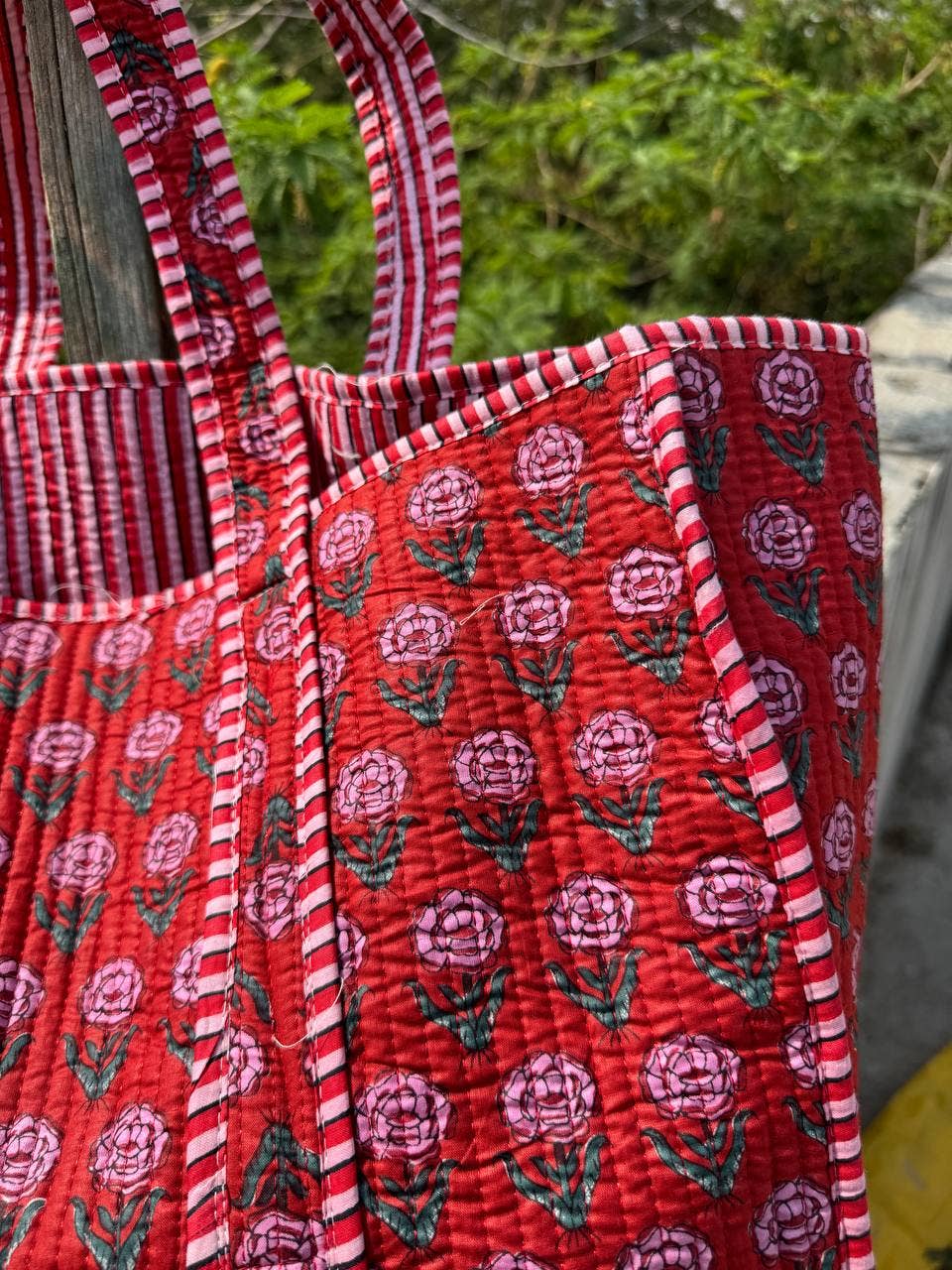 GYPSY STUDIO - Vendita all'ingrosso Tracolla - Donna - Borsa Rossa Trapuntata in Cotone Borsa da Festa per Donna Borsa con Stampa Floreale1