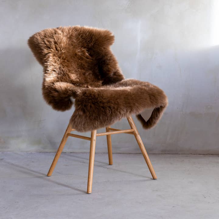 Van Buren - Wholesale Chair - New Zealand sheepskin | 23 colors
