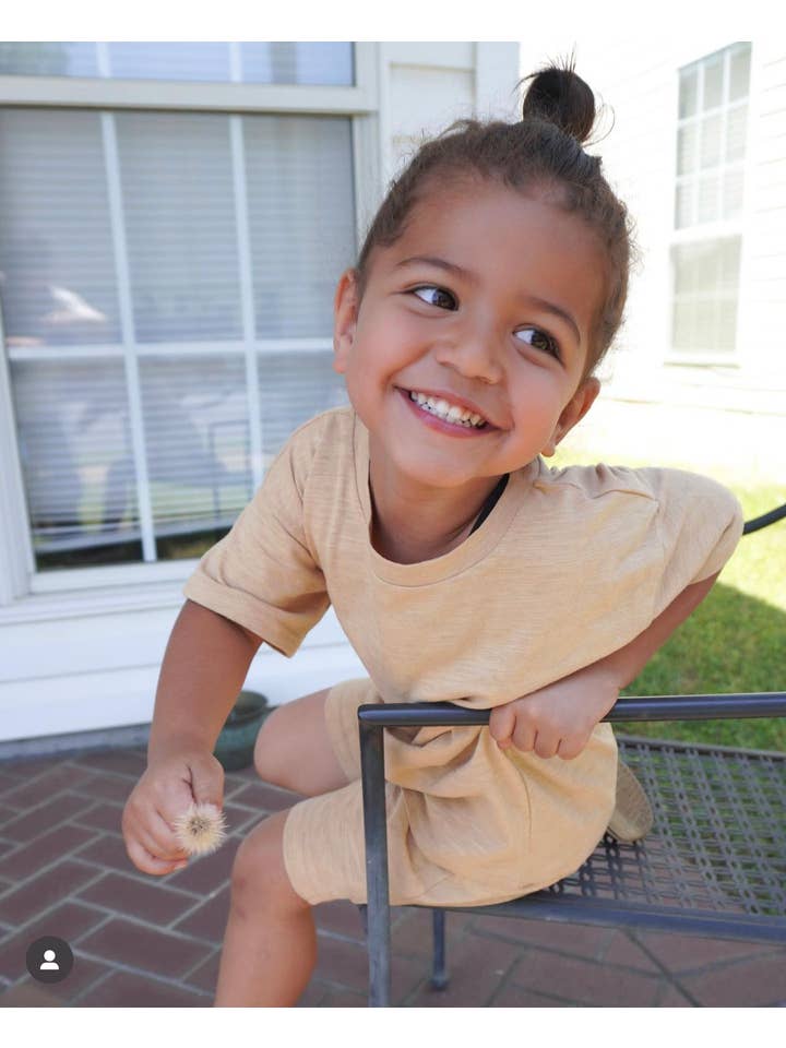 Little Organic Co - Wholesale Lounge Set - Kids - Baby organic Short Sleeve kids Lounge set 11