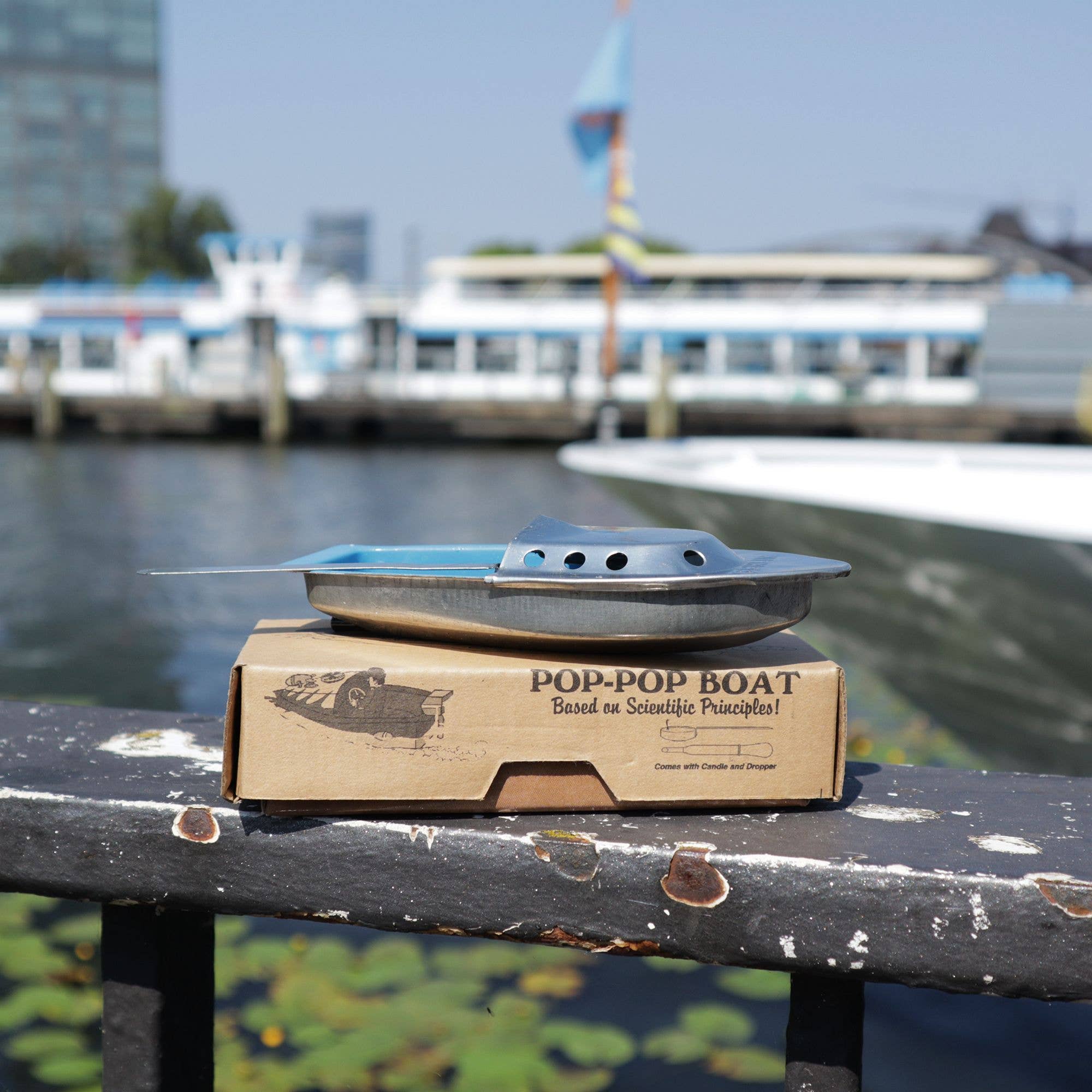 Tribal Trade GmbH - Vendita all'ingrosso Giocattolo classico - Bambini - Candelabro giocattolo in latta Berlin argento azzurro pop8