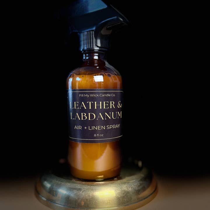 Spray de Linho e Ambiente - Couro & Ládano - 8oz por atacado de Bella & Brawn