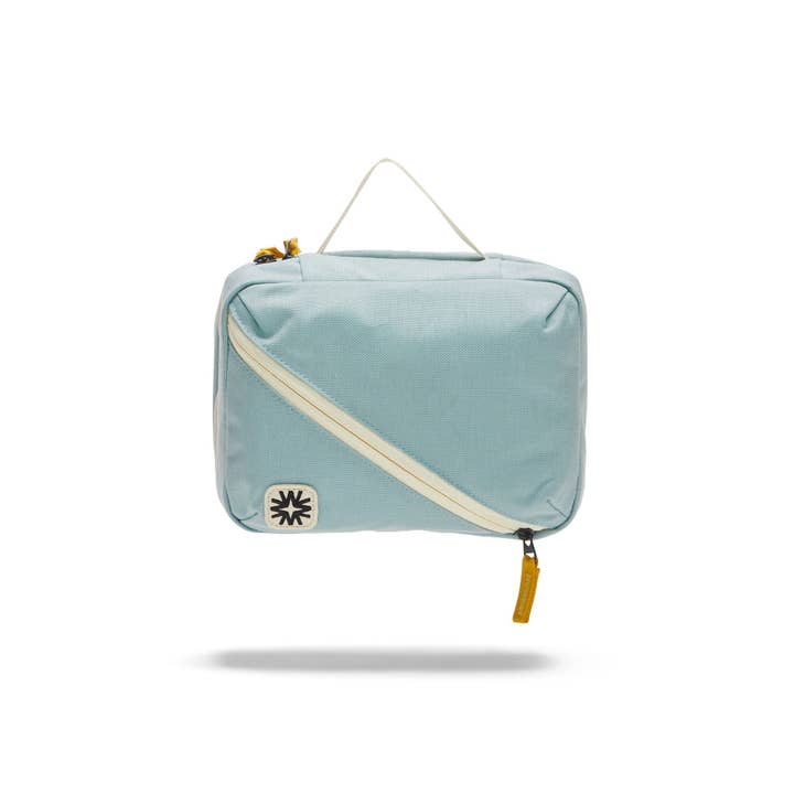 Toiletry Kit Baby Blue for wholesale by Walker Family goods