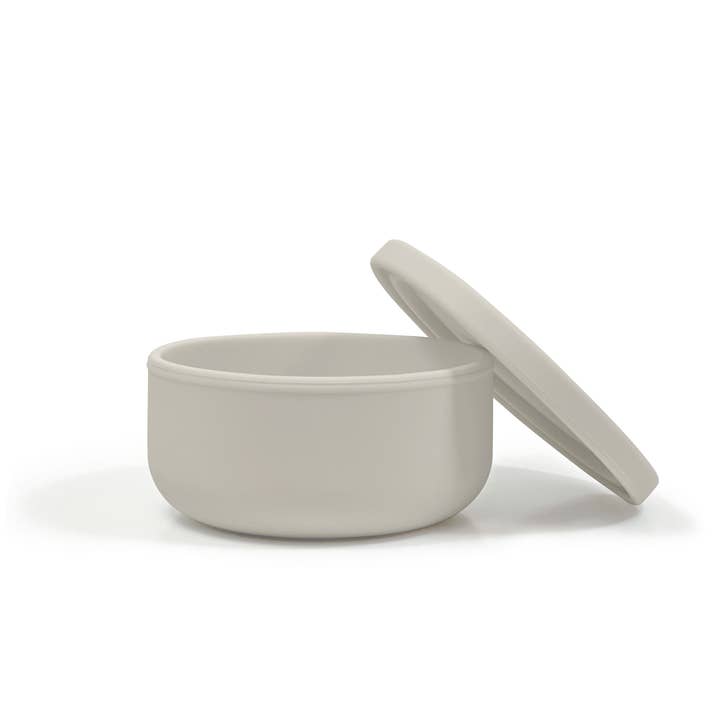 Sili Snack Saver - Sand for wholesale by Kushies Baby