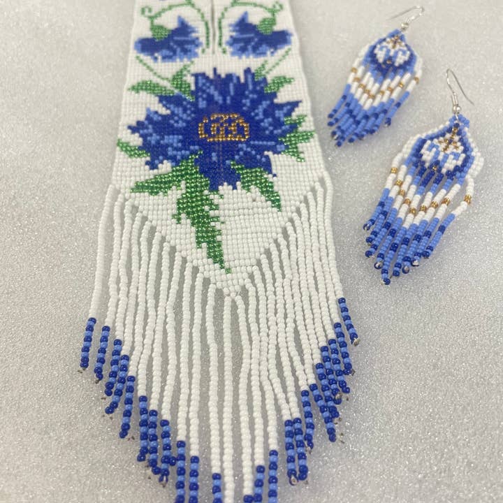 House of Kraft Jewelry & Accessories - Vendita all'ingrosso Parure di gioielli - Set di Gioielli Floreali | Gioielli con Perline | Gioielli Bianchi e Blu3