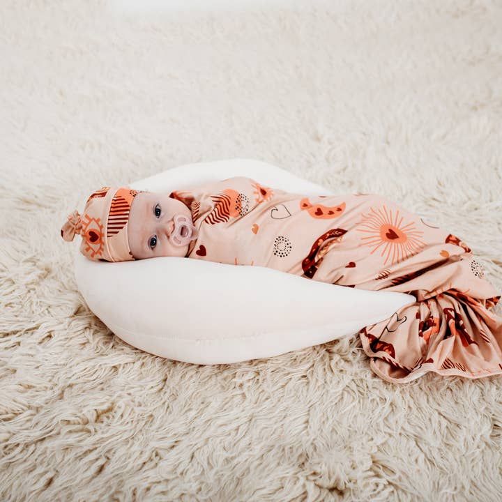 Love Bug Jersey Gift Set Swaddle with accessories for wholesale by ANO - ArchNOllie