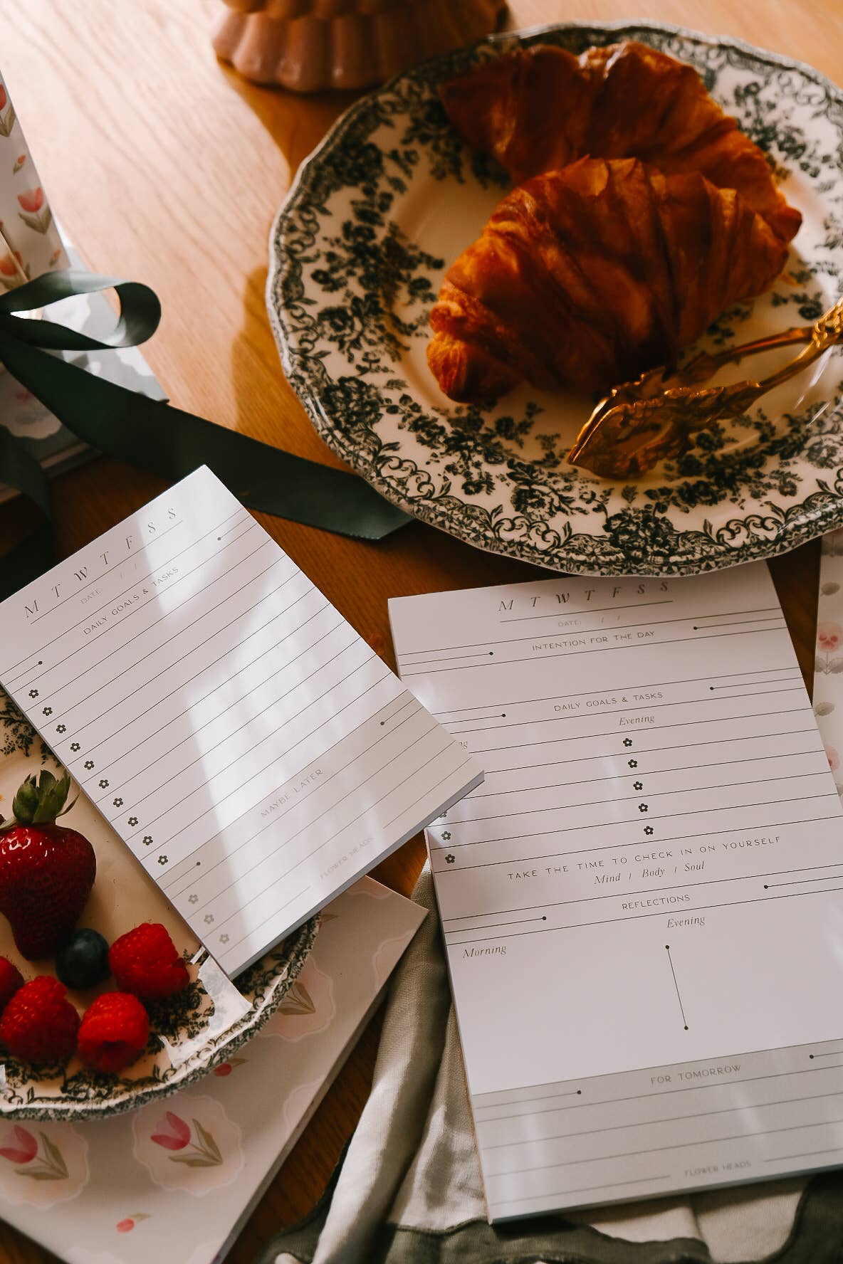 Flower Heads - Wholesale Notepad - Daily Notepad | Daily Reflection | Wellness Planning1