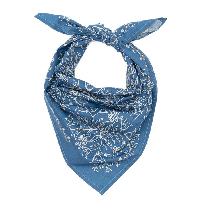 Handker Bandanas – wholesale Bandana - Dam – No. 095 Jenny bandana med blått och vita blommor3