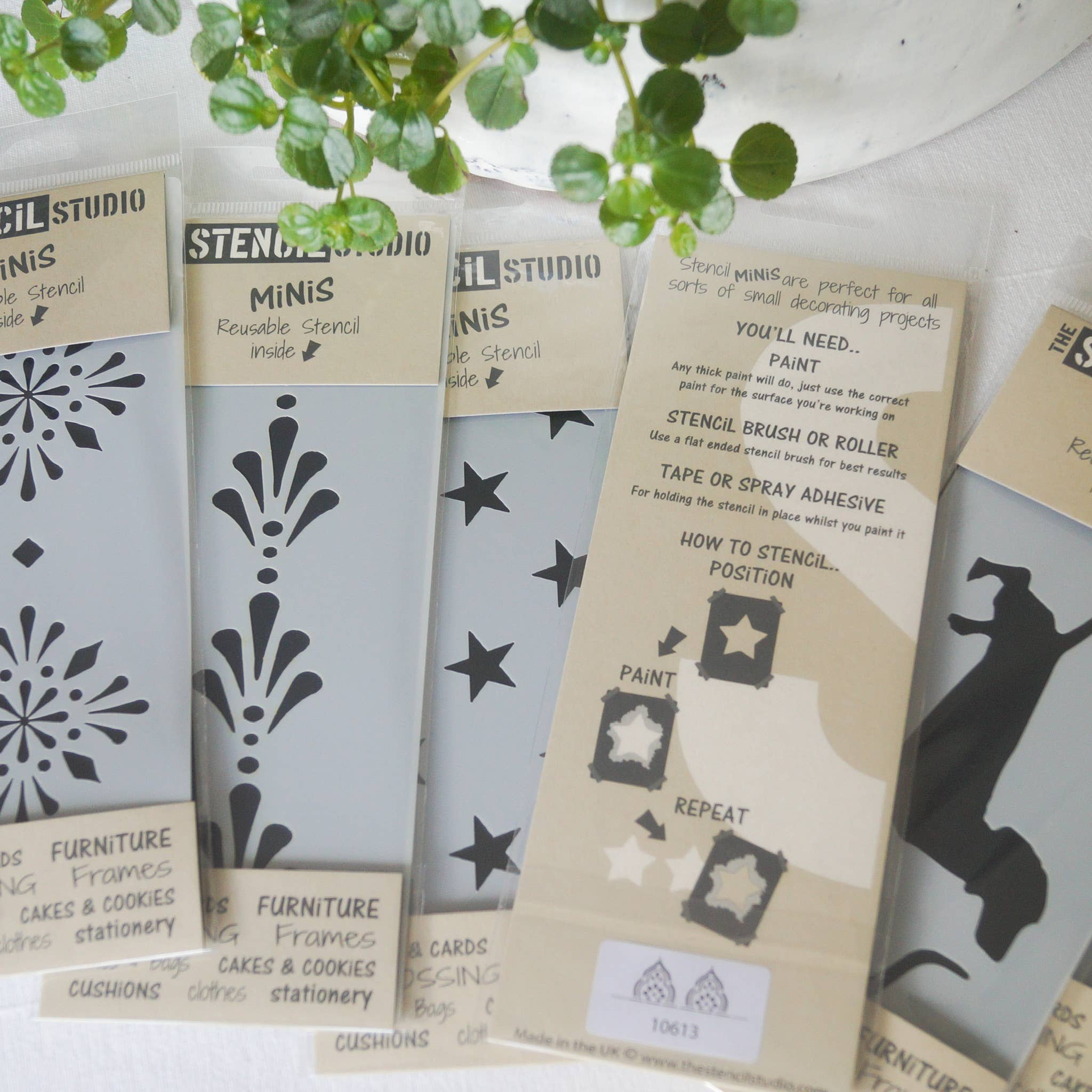 The Stencil Studio – wholesale Stencil/craft die – Stencil MiNiS - Damask Border Stencil4