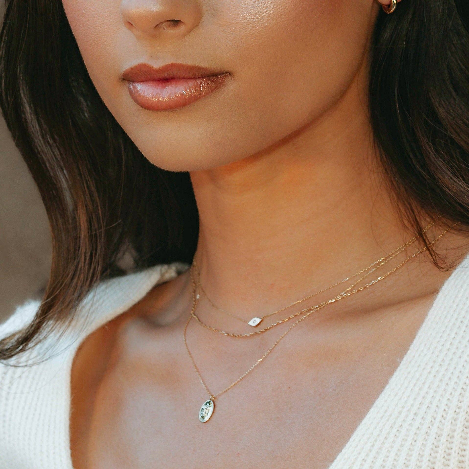 NOLI - Wholesale Pendant/Charm Necklace - FINE Topaz Oval Tag Necklace1